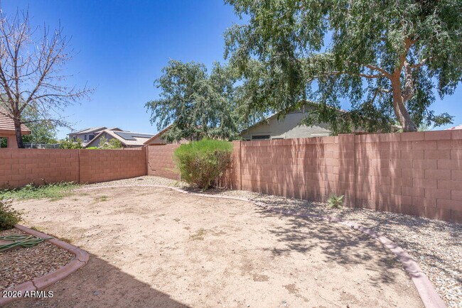 Building Photo - 6762 W Del Mar Ln