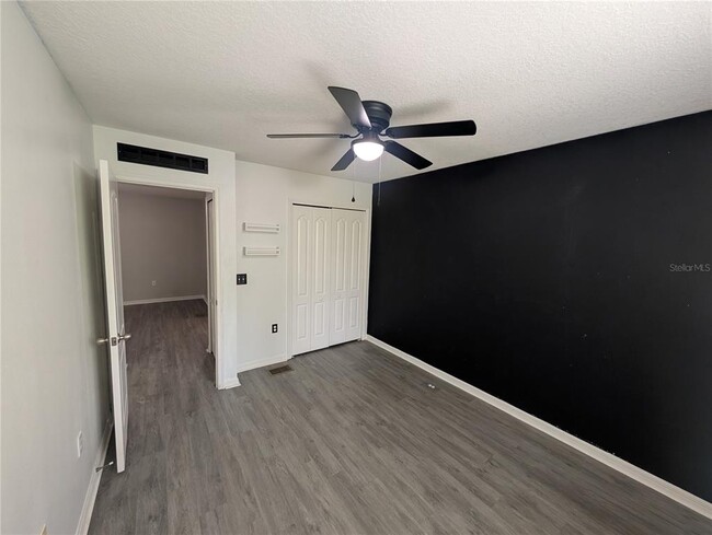 Building Photo - 4547 Ashburn Square Dr