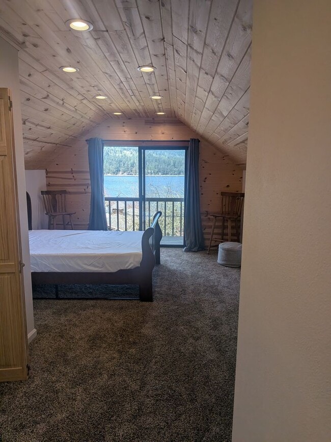 Building Photo - 1030 Fairmount Rd