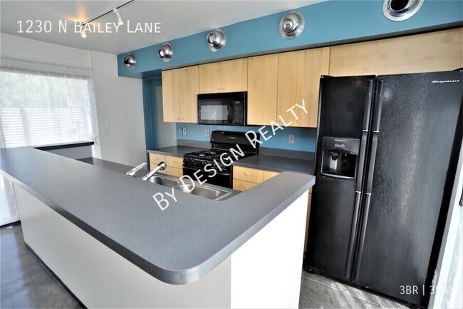 Building Photo - 1230 N Bailey Ln