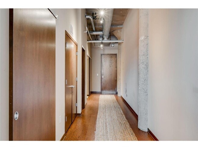 Building Photo - 730 N Washington Ave