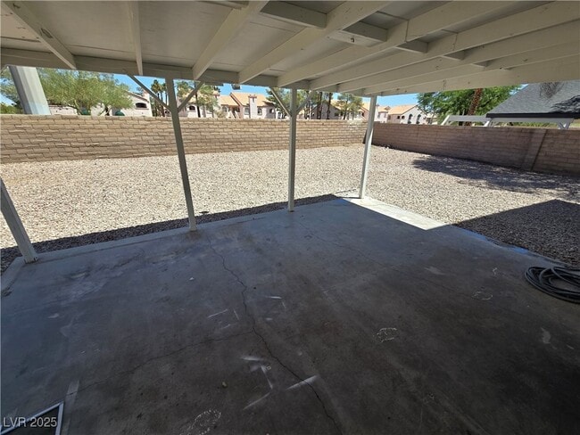 Building Photo - 7550 Silver Leaf Way