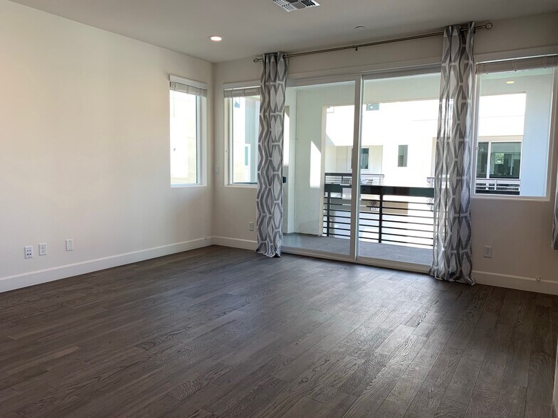 Living Room and Patio - 5645 Apex Dr