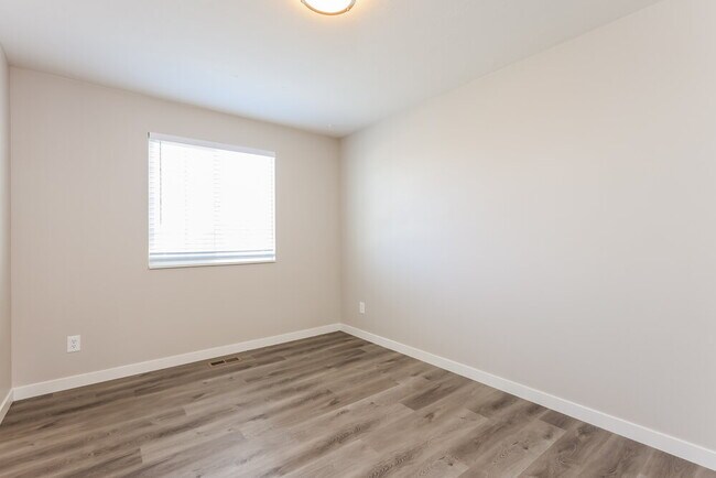 Building Photo - 7332 S Jasper Hill Dr