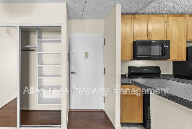 Building Photo - 60 S Van Dorn St