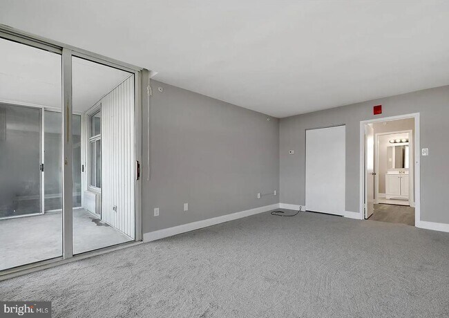 Building Photo - 28 Allegheny Ave