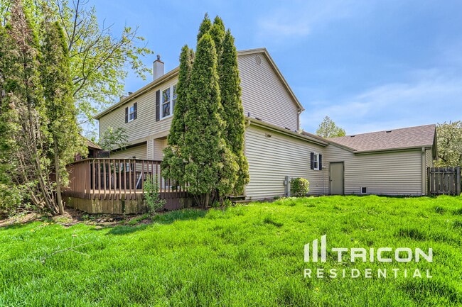 Building Photo - 1720 Westbury Dr