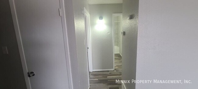 Building Photo - 3007 W Louisiana Ave