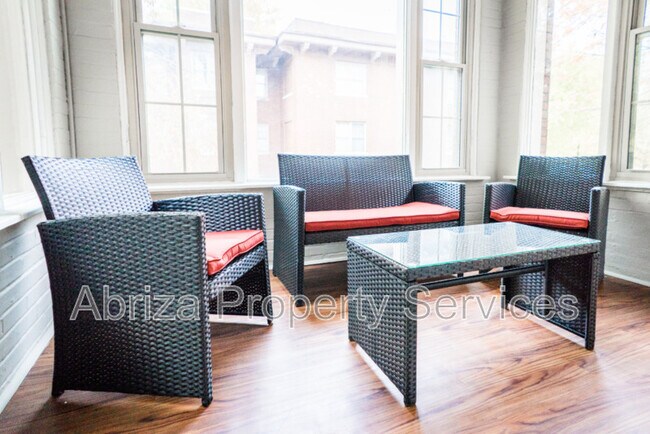 Building Photo - 1651 S Spring Ave