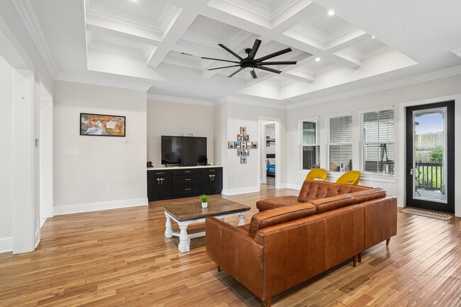 Building Photo - 5280 Warrington Dr