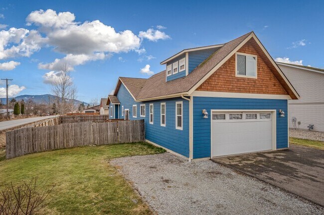 Building Photo - 100 Rebeccas Way