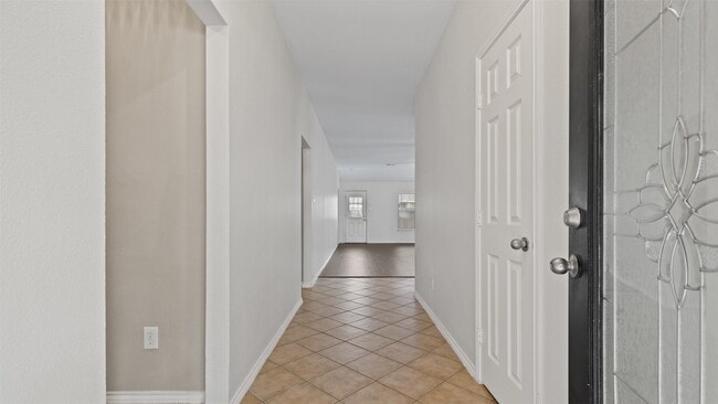 Building Photo - 22848 Lantern Hills Dr