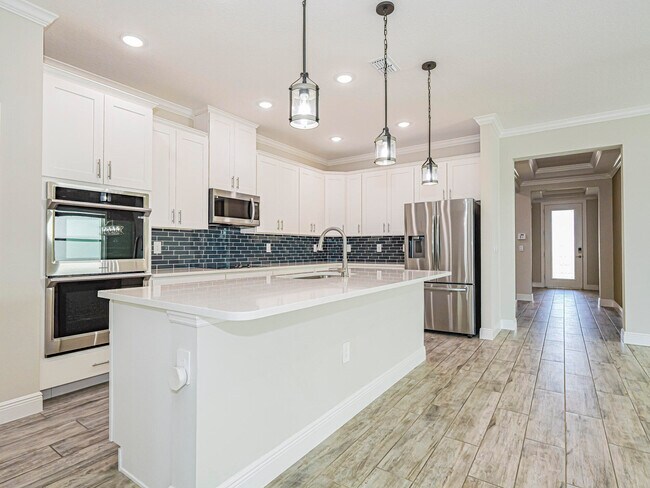 Building Photo - 9405 Serapis Wy