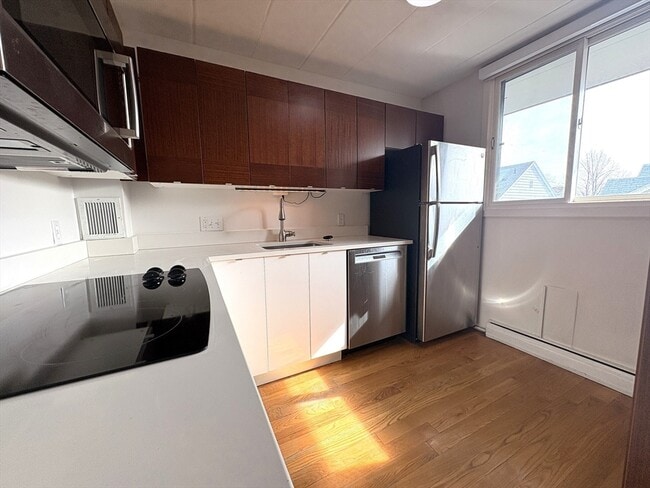 Building Photo - 345 Harvard St