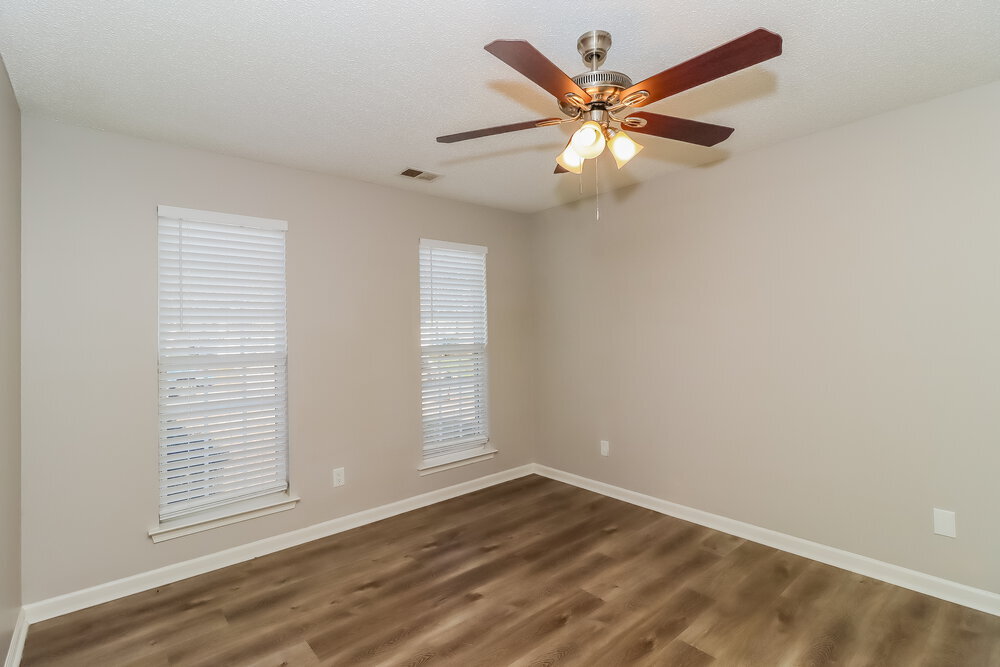 Building Photo - 3002 Salmon River Dr