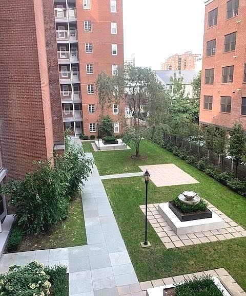Primary Photo - 700 Summer St