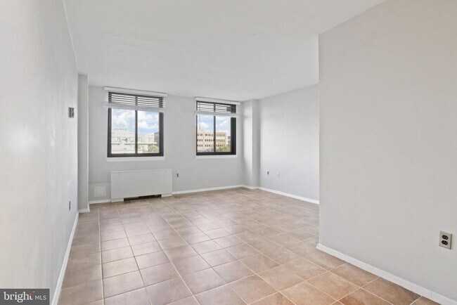 Building Photo - 801 N Pitt St