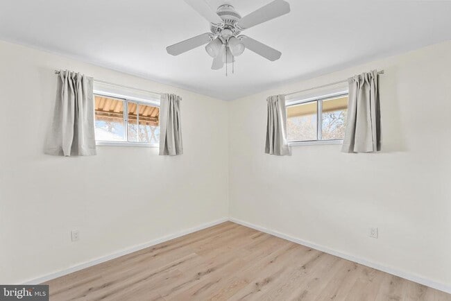 Building Photo - 4512 Lark Ln