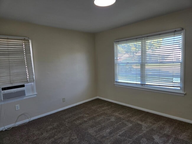 Building Photo - 3720 Yosemite Way