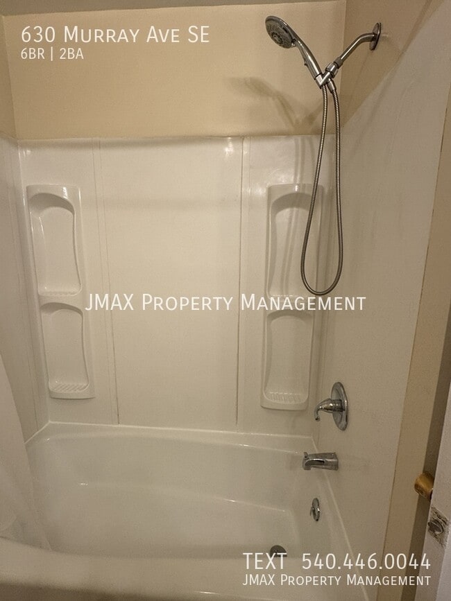 Building Photo - 630 Murray Ave SE