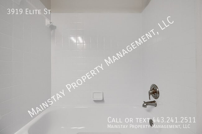 Building Photo - 3919 Elite St