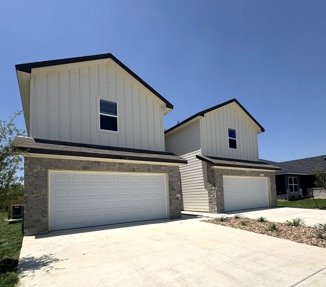 Primary Photo - 1154 Lindsey Dr