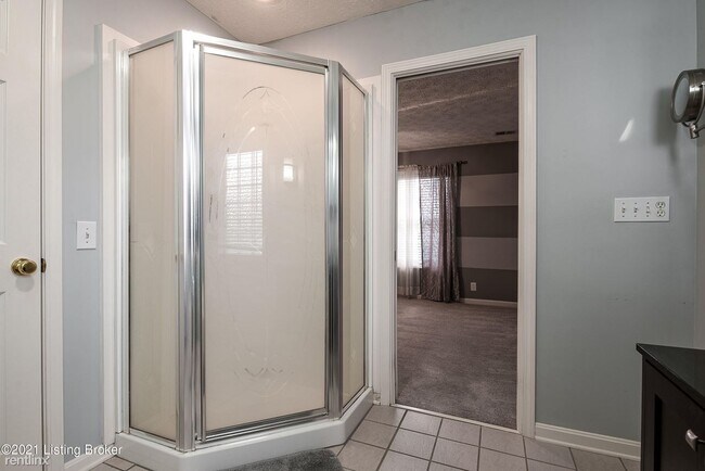 Building Photo - 3 br, 3 bath House - 1206 Beckley Hills Ct
