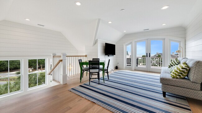 Building Photo - 1058 Debordieu Blvd