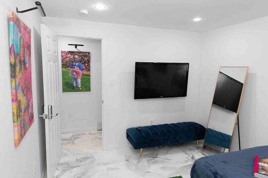 Building Photo - 24 Midwood St