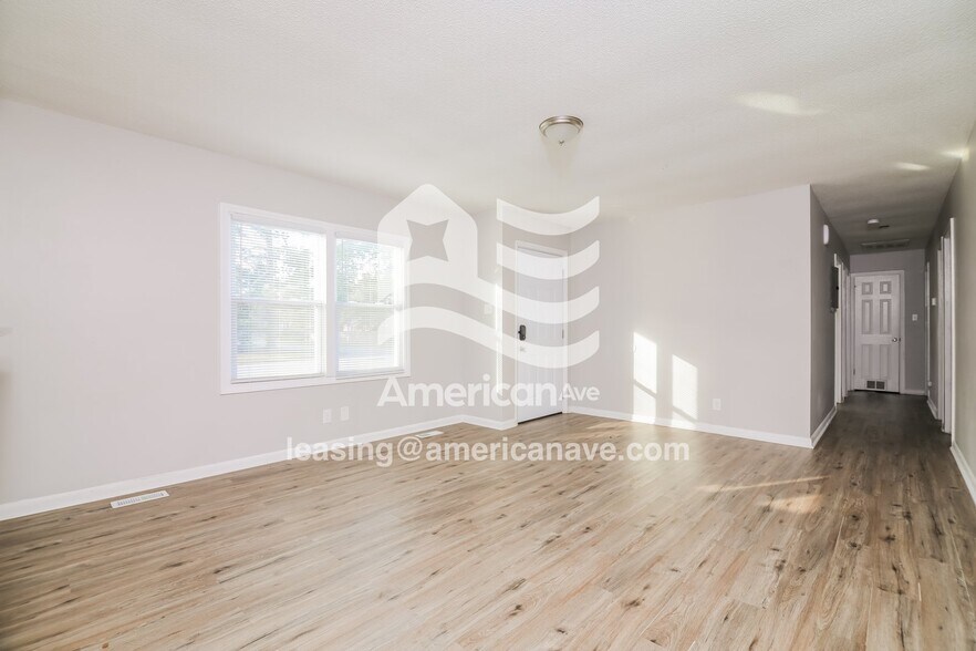 Building Photo - 5136 Wichita Dr