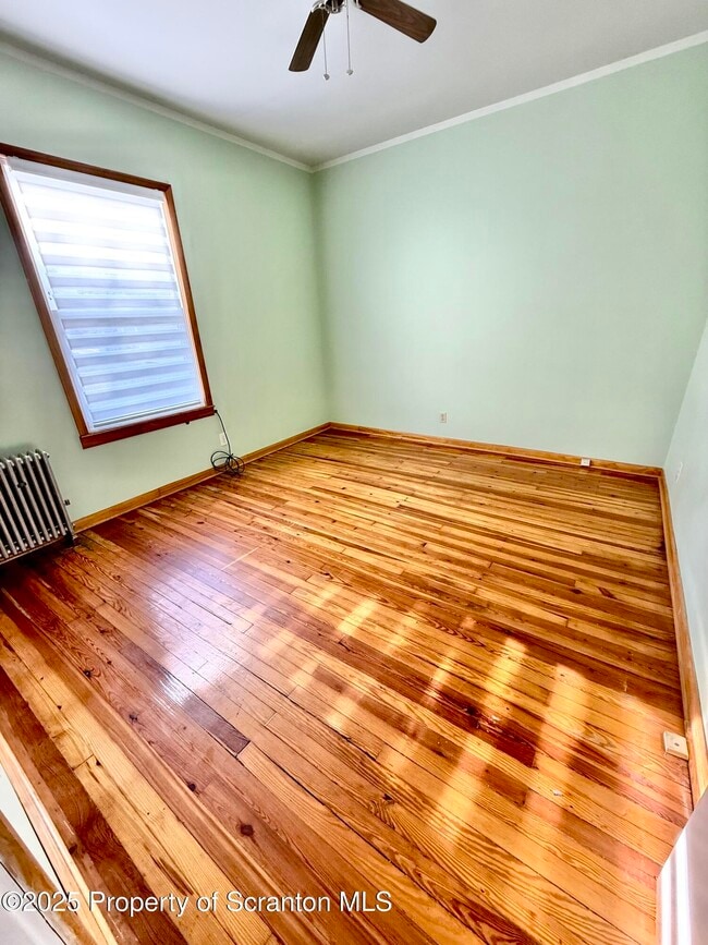 Building Photo - 1012 N Webster Ave