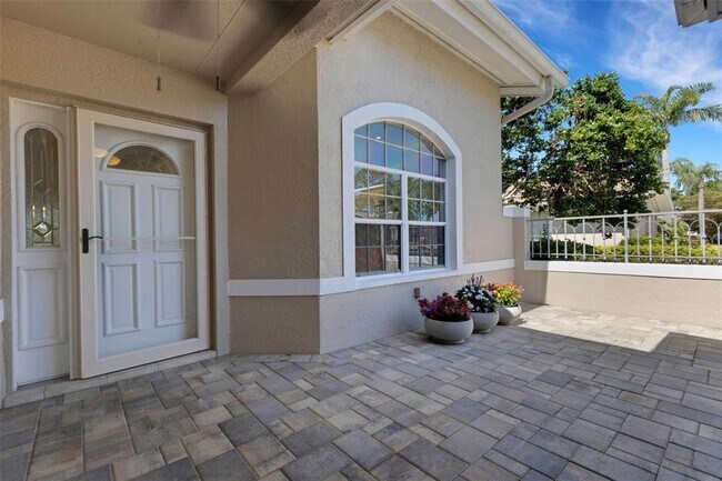 Building Photo - 4044 Penshurst Park