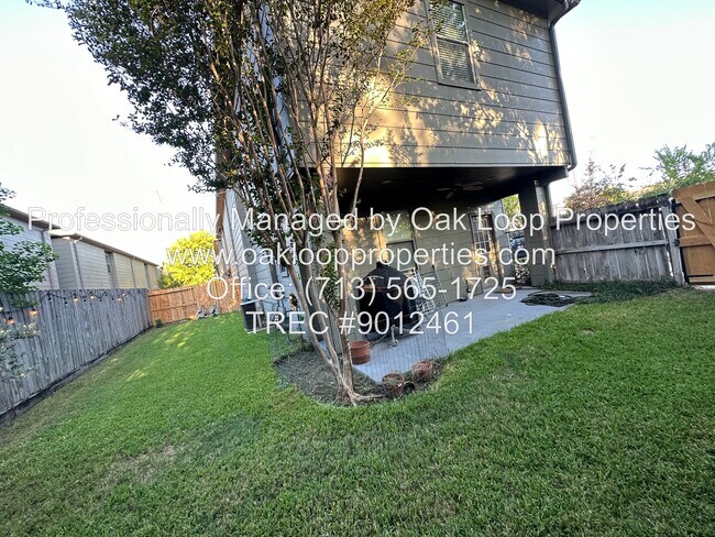 Building Photo - 1132 Patterson St
