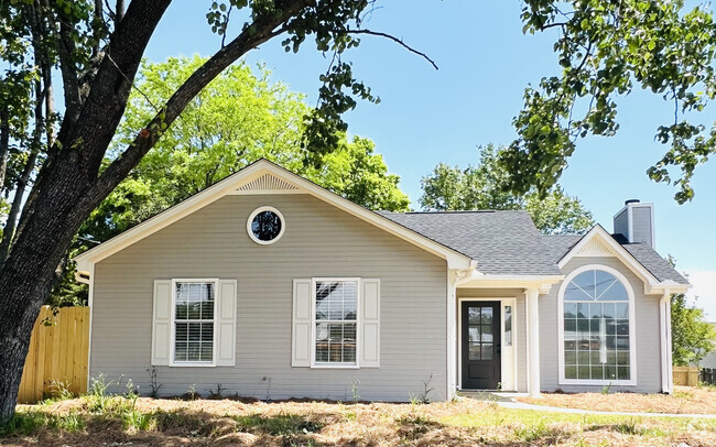 Building Photo - 533 Warrior Dr
