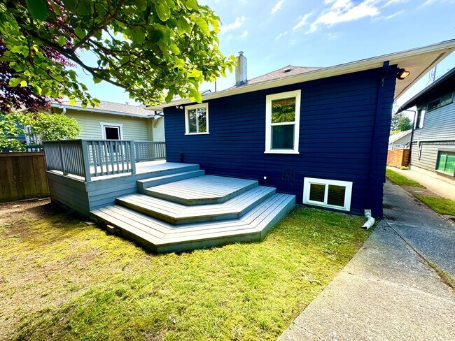 Building Photo - Cozy Ballard Retreat: 2-Bed, 2-Bath Home with Office & Wet Bar