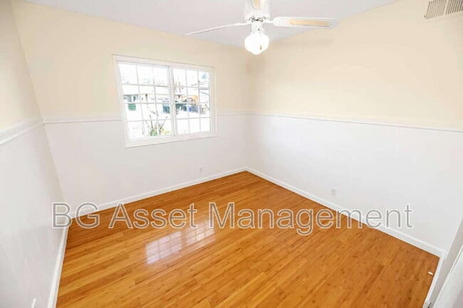 Building Photo - 1550 Kildare Way