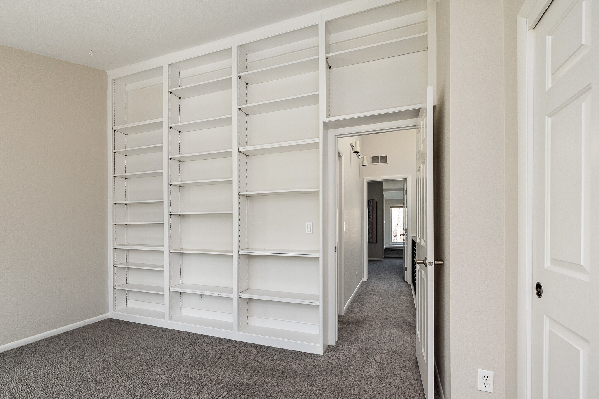 2nd bedroom with lots of shelves - 1927 S Teal Ln