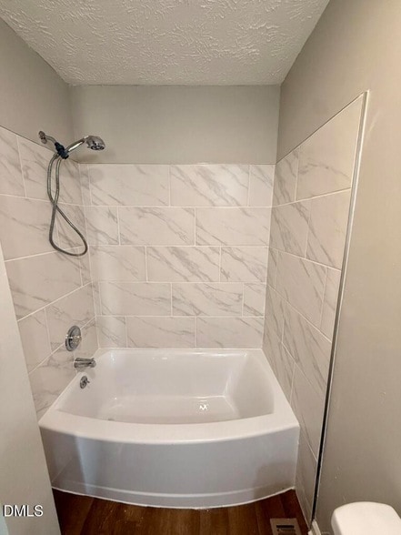 Building Photo - 1002 E Harnett St