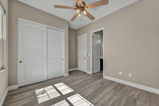 Building Photo - 9545 Hawkshead Rd