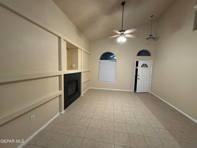 Building Photo - 4116 Tierra Bronce Dr