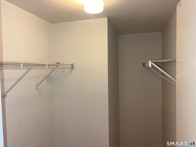 Building Photo - 1433 Windward Rd