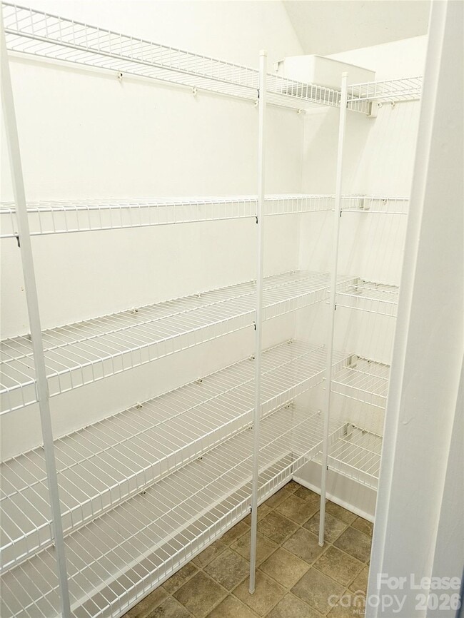 Building Photo - 234 Harbour Pl Dr