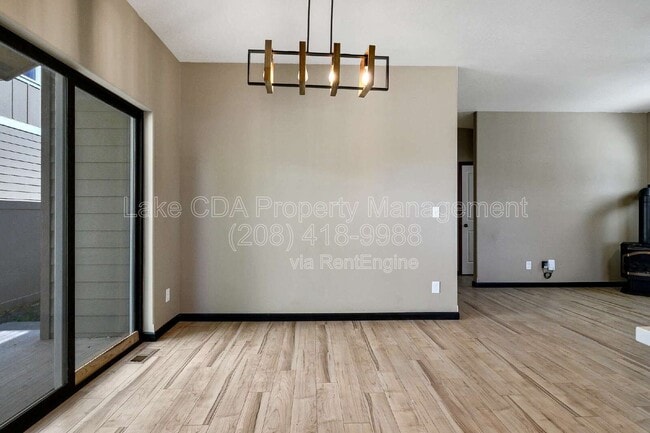 Building Photo - 3768 E Bogie Dr
