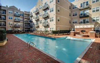 Building Photo - Stylish Condo in the Heart of Nashville – ...