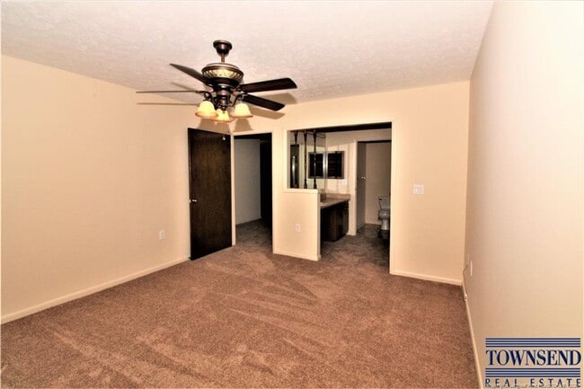 Building Photo - 2712 Helaman Ct