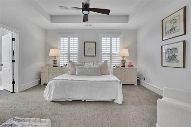 Building Photo - 885 3rd St