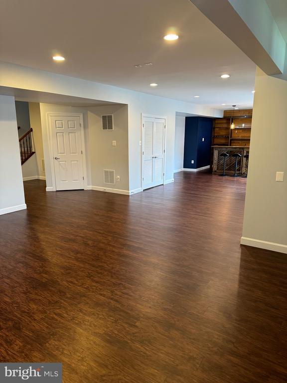 Building Photo - 5105 Hugunin Way