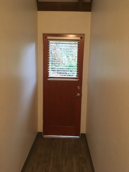 Building Photo - 3604 Butler Dr