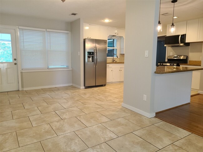 Building Photo - 3314 Rochdale St