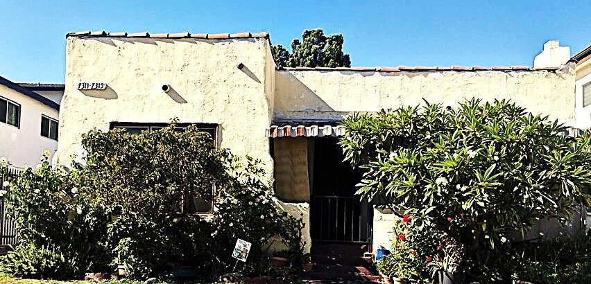 Building Photo - 7315 Willoughby Ave